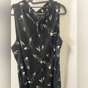 Moody romantic dress with fall-away necktie detail-ideal match w/black boots.XXL